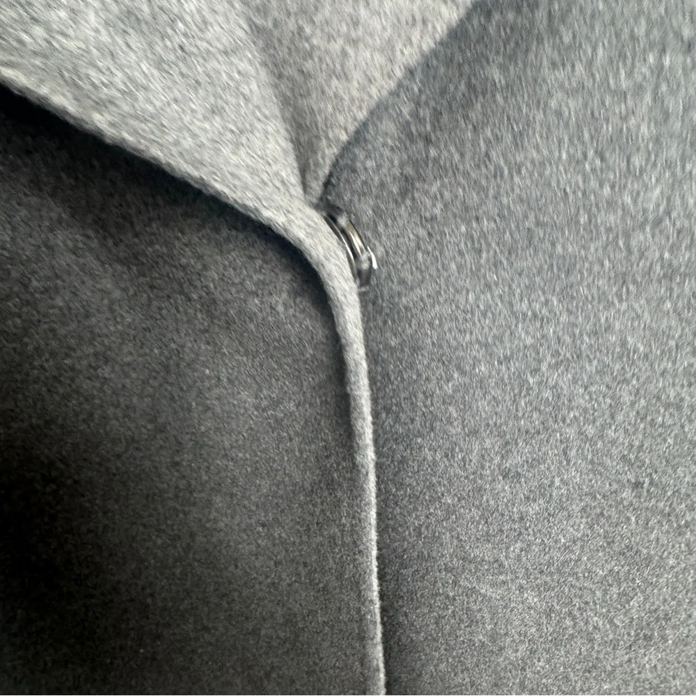 Wool Blend Coat by Dylan Grey Size Small - Picture 15 of 16